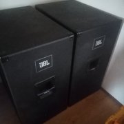 Myydn: JBL TR126 ja Yamaha KM802 (#2027110)