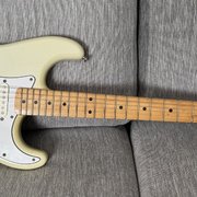 Vaihdetaan: Aurora Strato -> P90 Gibson (#2027232)