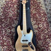 Myydn: Sire - V7 ASH REISSUE 5-STRING (#2027480)