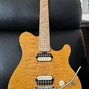 Myydn: Ernie Ball Music Man Axis (#2027705)