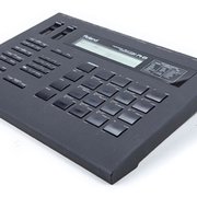 Ostetaan: Roland R-8 (#2027938)