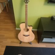 Myydn: Yamaha APX 600 (#2028120)