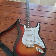 Myydn: Stagg stratocaster (#2029503)