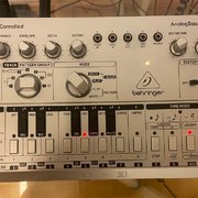 Myydn: Behringer TD-3 (#2030424)