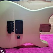 Ostetaan: Jackson dinky/Charvel runko 22 nauhaa (#2030427)