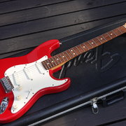 Myydn: Fender Stratocaster USA -88 (#2030540)