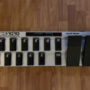 Myydn: Behringer FCB1010 midi-pedaalilauta UnO-sirulla (#2030624)
