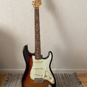 Myydn: Fender Stratocaster Vintera 60s (#2030765)