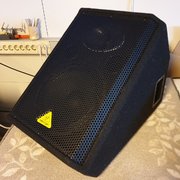 Myydn: Kulmamonitori passiivi Behringer Eurolive VS1220F (#2031019)