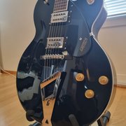 Myydn: Gretsch Streamliner g2420 musta (#2031241)