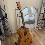 Myydn: Schecter akustinen kitara &#8211; erikoismalli, erittäin näyttäv (#2031353)
