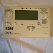 Myydn: Korg TM-50 metronomi ja viritysmittari (#2031682)