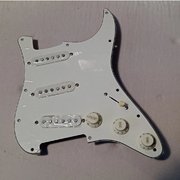 Myydn: Sähkökitaran elektroniikka ( Stratocaster ) (#2031698)
