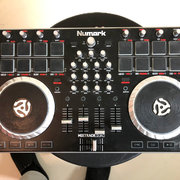 Myydn: Numark Mixtrack Quad (#2032129)