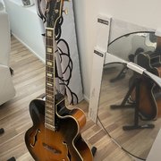 Myydn: Tokai JS-70 archtop jazz-kitara (2009) + kova case (#2033438)