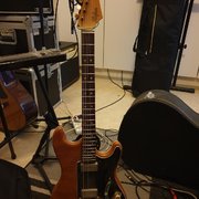 Myydn: Höfner Strato (#2036274)