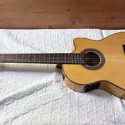 Myydn: Yamaha CGX-171 SCF (#2036613)