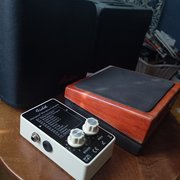Myydn: Halvalla stomp box + konverteri (#2037499)