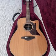Myydn: Yamaha A1R elektroakustinen (#2037507)