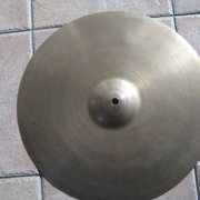 Myydn: Vintage Zildjian 16 crash (#2037788)