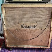 Vaihdetaan: 1976/1975 Marshall 4x12" Celestion Creamback G12H (#2039174)