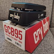 Myydään: Dunlop Cry Baby GCB95 Wah (#2039860) Myydään: Dunlop Cry Baby GCB95 Wah (#2039860)