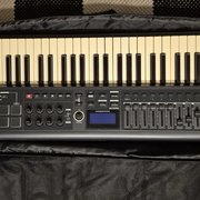 Myydn: Midi-koskettimisto Novation (#2039859)