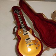 Myydään: Gibson les paul classic goldtop (#2040139) Myydään: Gibson les paul classic goldtop (#2040139)