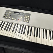 Myydään: Akai AX-73 (#2039847) Myydään: Akai AX-73 (#2039847)