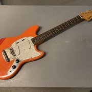 Myydään: Squier Classic Vibe '60s Competition Mustang (#2040419) Myydään: Squier Classic Vibe '60s Competition Mustang (#2040419)