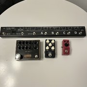 Myydään: Pedaaleja (#2040781) Myydään: Pedaaleja (#2040781)