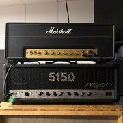 Myydään: Peavey 5150 MkI Signature + Road case (#2041424) Myydään: Peavey 5150 MkI Signature + Road case (#2041424)