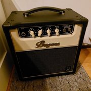 Myydään: Bugera V5 Infinium (#2041431) Myydään: Bugera V5 Infinium (#2041431)