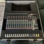 Myydään: Soundcraft EFX 12 (#2041465) Myydään: Soundcraft EFX 12 (#2041465)