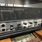 Myydään: Geloso -putkivahvistin (#2041467) Myydään: Geloso -putkivahvistin (#2041467)