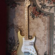 Myydään: Squier fender strat affinity cy03 sähkökitara (#2041511) Myydään: Squier fender strat affinity cy03 sähkökitara (#2041511)