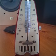 Myydään: Metronomi perinteinen Taktel Piccolo viininpunainen (#2041654) Myydään: Metronomi perinteinen Taktel Piccolo viininpunainen (#2041654)