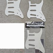 Myydään: Stratocaster plektrasuojia (#2035142) Myydään: Stratocaster plektrasuojia (#2035142)