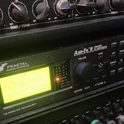 Myydn: Fractal Axe FX2 (#2042199)