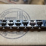 Myydn: ABM 2500N-RE tune-o-matic -talla mallia ABR-1 (#2042362)