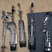 Myydään: Pearl ja Tama hardwarea (#2042844) Myydään: Pearl ja Tama hardwarea (#2042844)