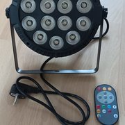 Myydään: Spottivalot bändille Par LED RGBW 150W radio kaukosäätimellä (#2042998) Myydään: Spottivalot bändille Par LED RGBW 150W radio kaukosäätimellä (#2042998)