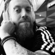 Muusikko hakee: UK drum teacher taking on new students in Turku (#202055)