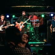 Orkesteri hakee: Alex ja Armottomat hakee rumpalia (#204750) Orkesteri hakee: Alex ja Armottomat hakee rumpalia (#204750)